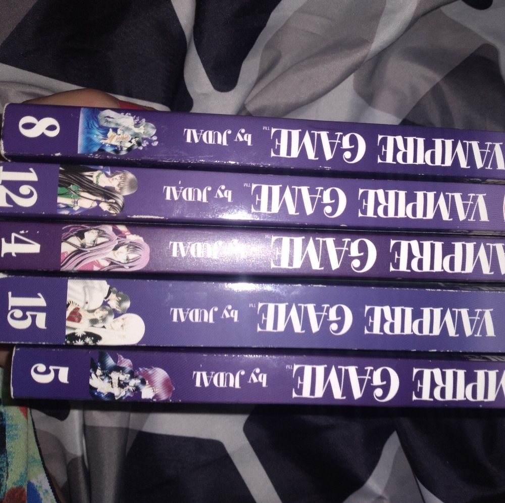 Tokyo pop vampire game manga books 4 5 8 12 15
